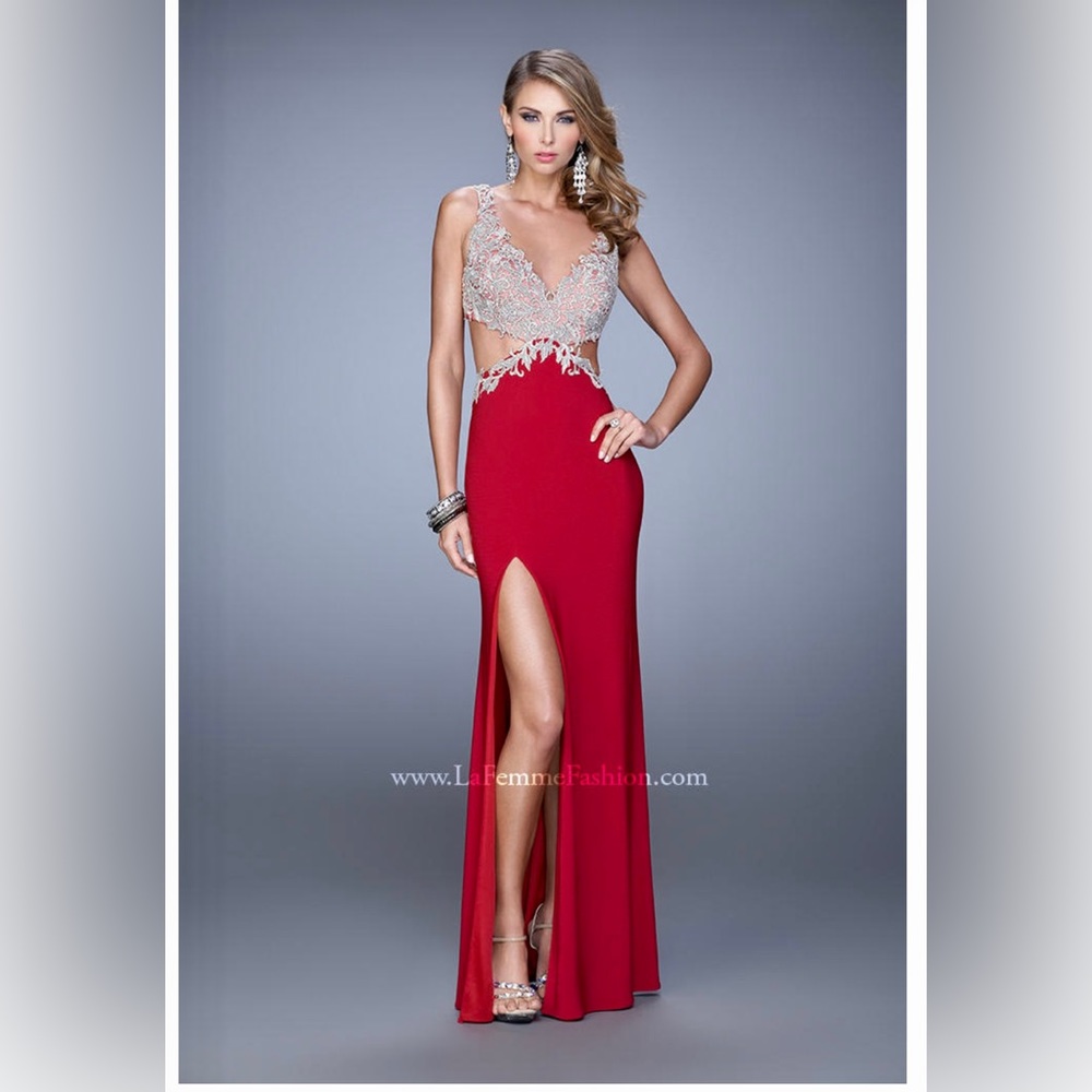 La Femme Raspberry Prom/Evening Gown Size 00